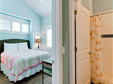 Guest  bedroom 2nd view